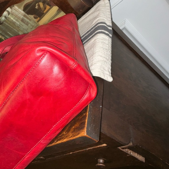 Frye Melissa Leather Simple Tote Shoulder Bag Red  MSRP $348 - Picture 9 of 14